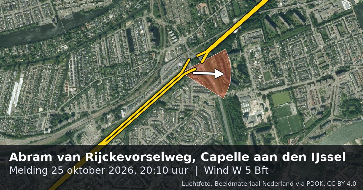 Luchtfoto van de Abram van Rijckevorselweg in Capelle aan den IJssel, met de straat gemarkeerd en een pijl in de windrichting