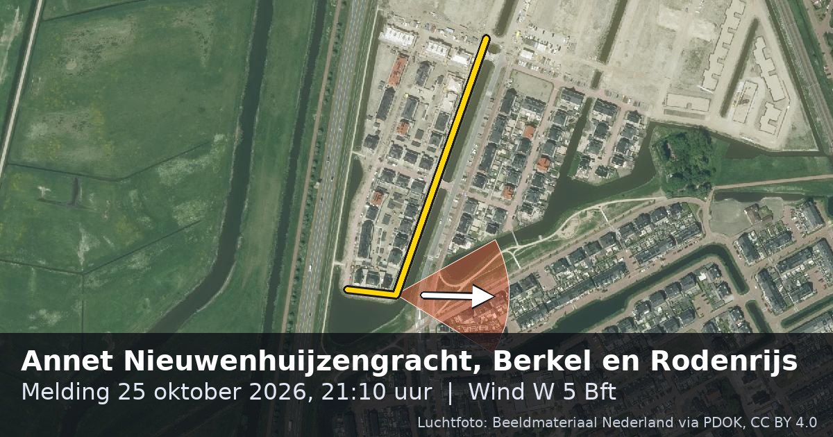 Luchtfoto van de Annet Nieuwenhuijzengracht in Berkel en Rodenrijs, met de straat gemarkeerd en een pijl in de windrichting