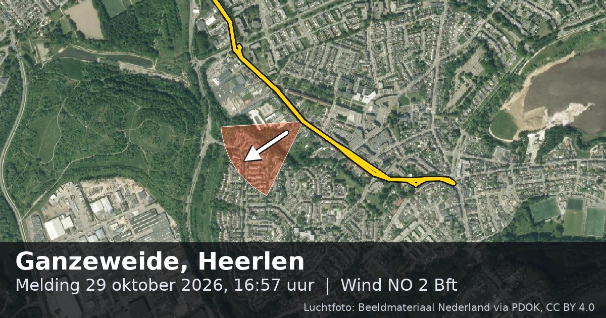 Luchtfoto van de Ganzeweide in Heerlen, met de straat gemarkeerd en een pijl in de windrichting