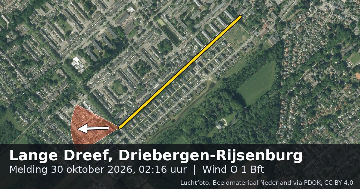 Luchtfoto van de Lange Dreef in Driebergen-Rijsenburg, met de straat gemarkeerd en een pijl in de windrichting